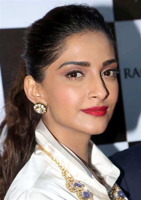 sonam kapoor.xxx|Sonam Kapoor Porn Video Collection